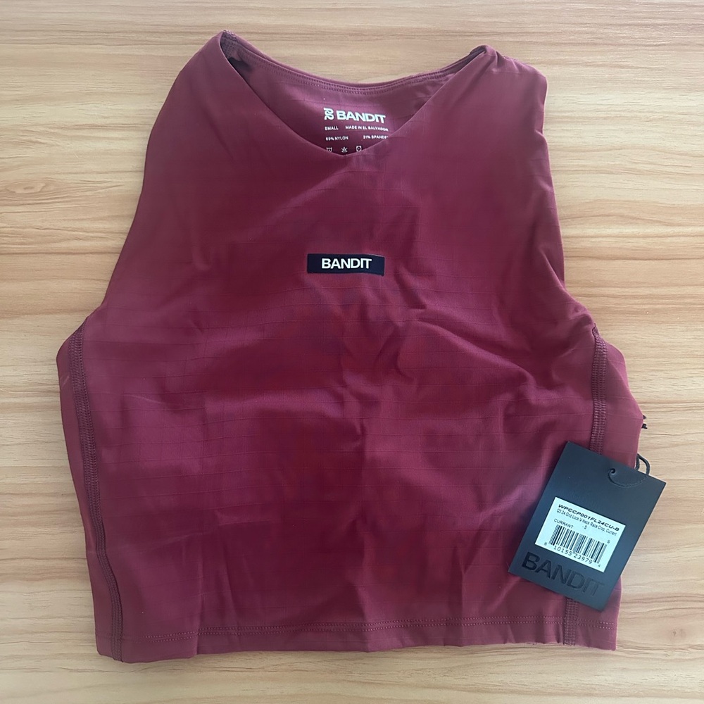 Bandit V-neck Race Crop